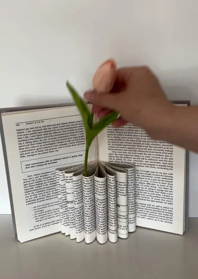 diy book vase