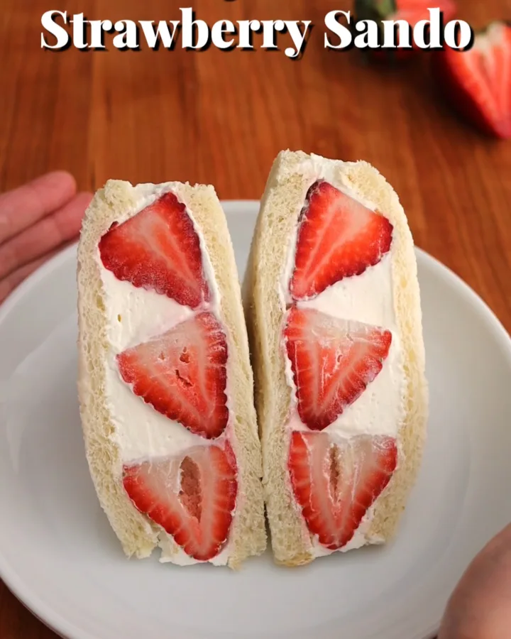 4-ingredient strawberry sando