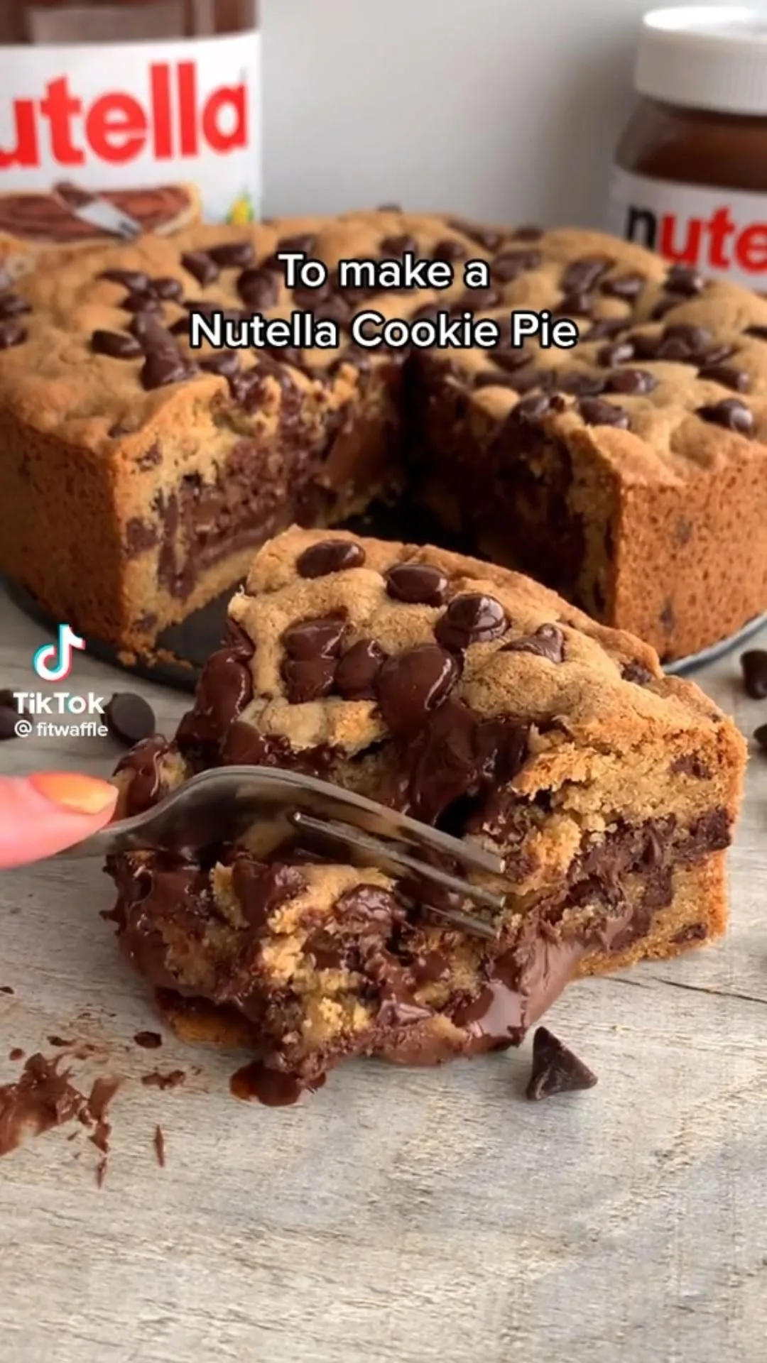 Nutella Cookie Pie