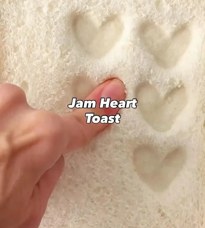 jam heart toast