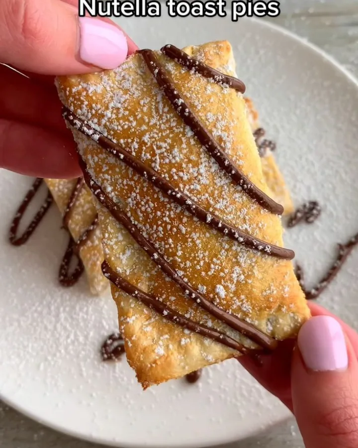 air fryer nutella toast pies