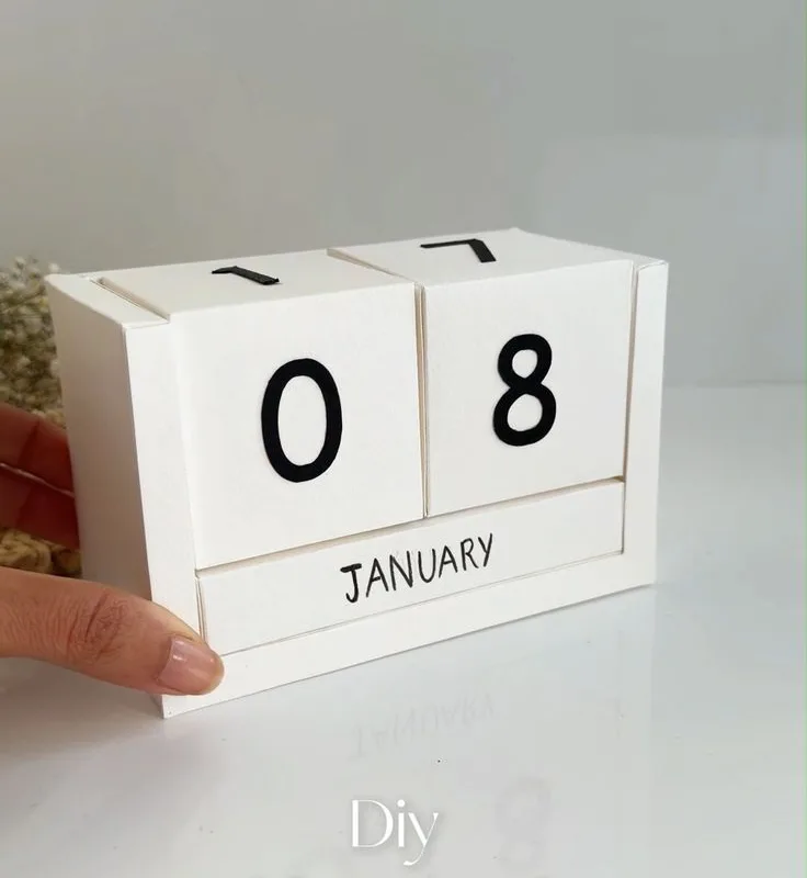 diy table calendar 2026
