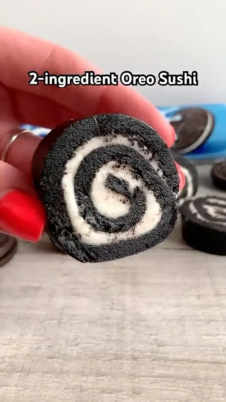 Oreo Sushi