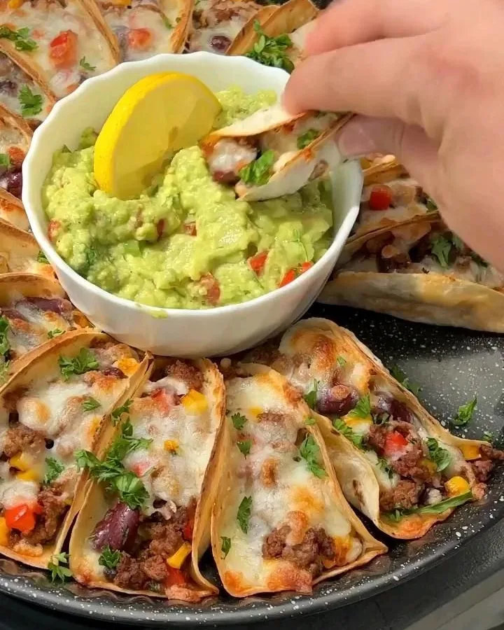 skillet guacamole tortilla dip