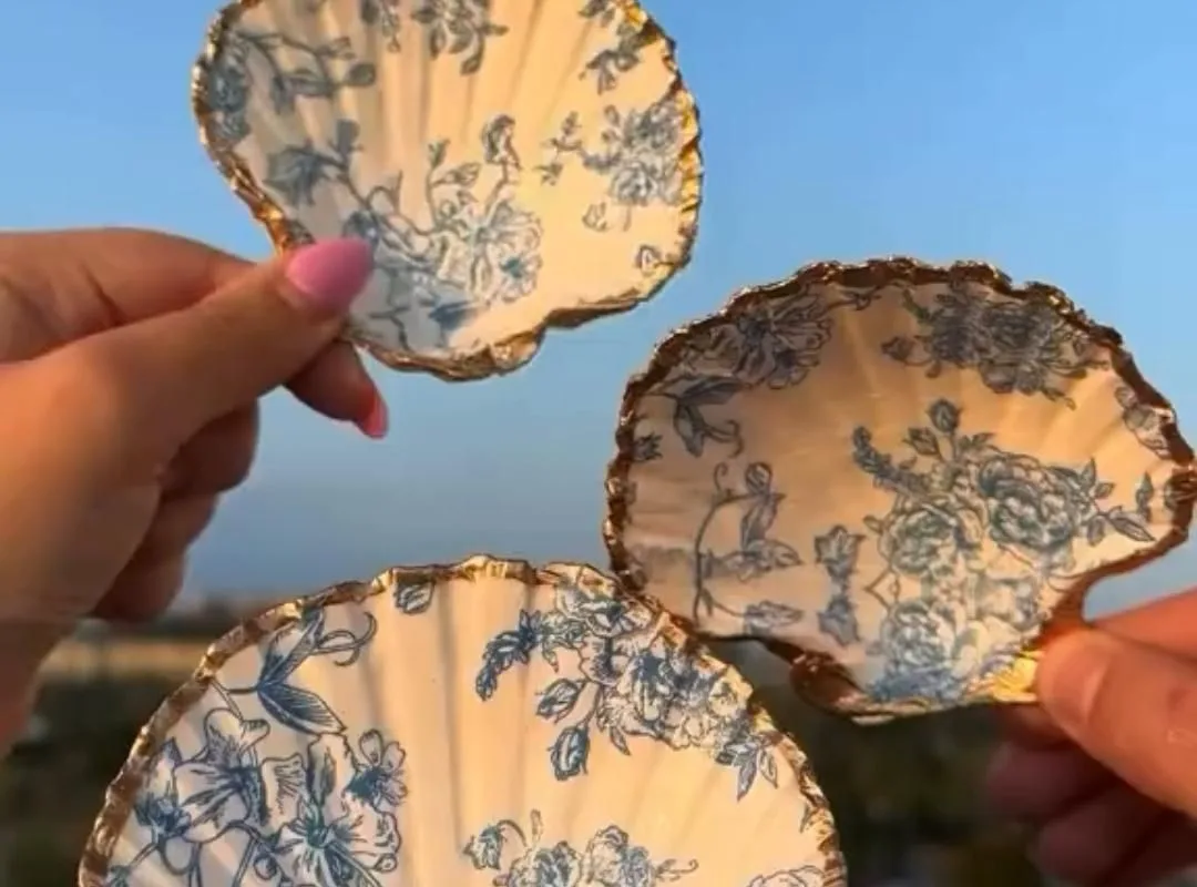 diy coastal sea shells wedding