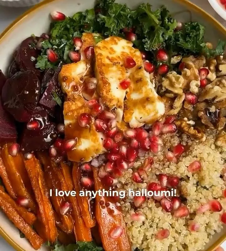halloumi and chickpea bowl
